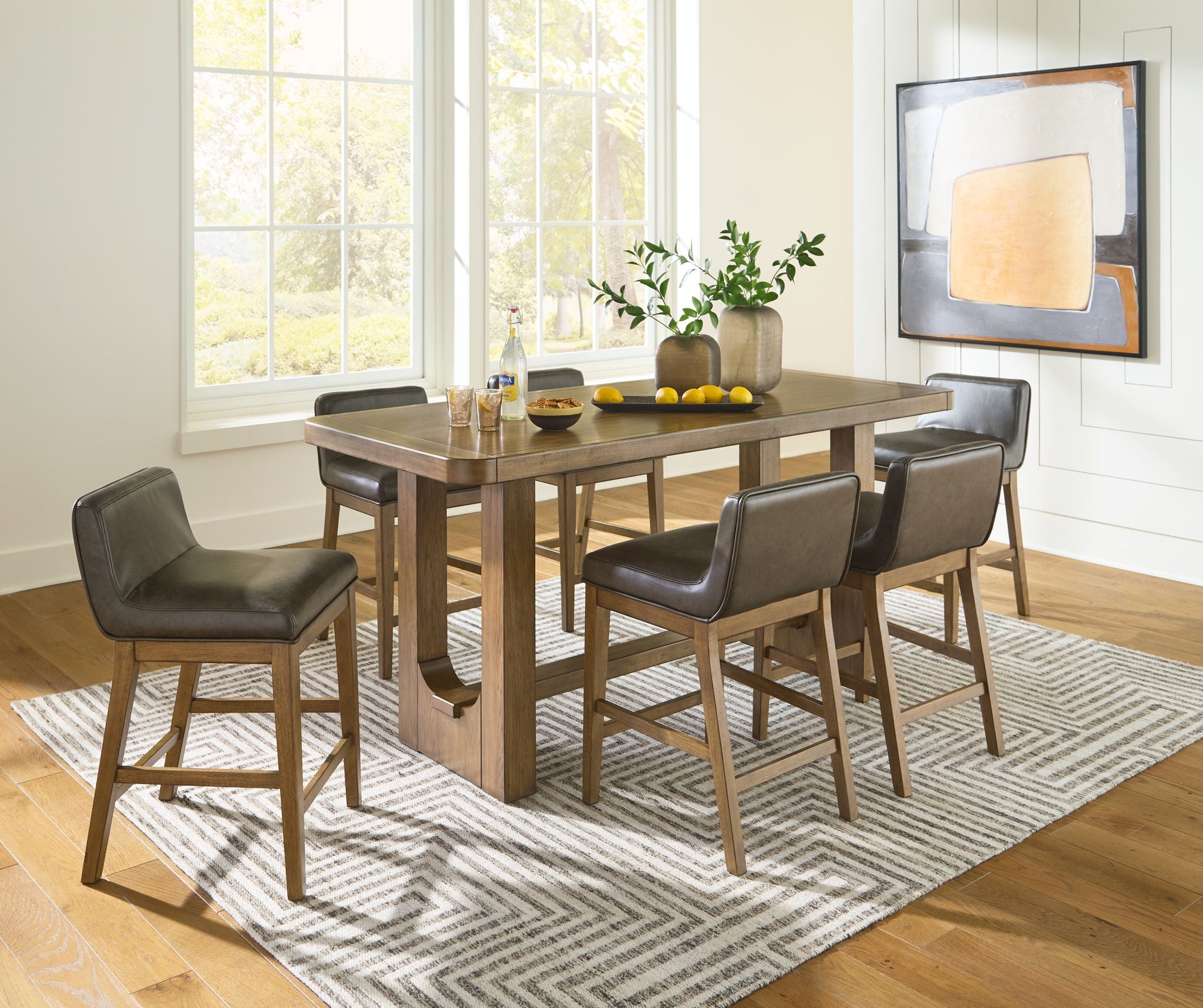 Cabalynn - Rectangular Dining Room Counter Table Set